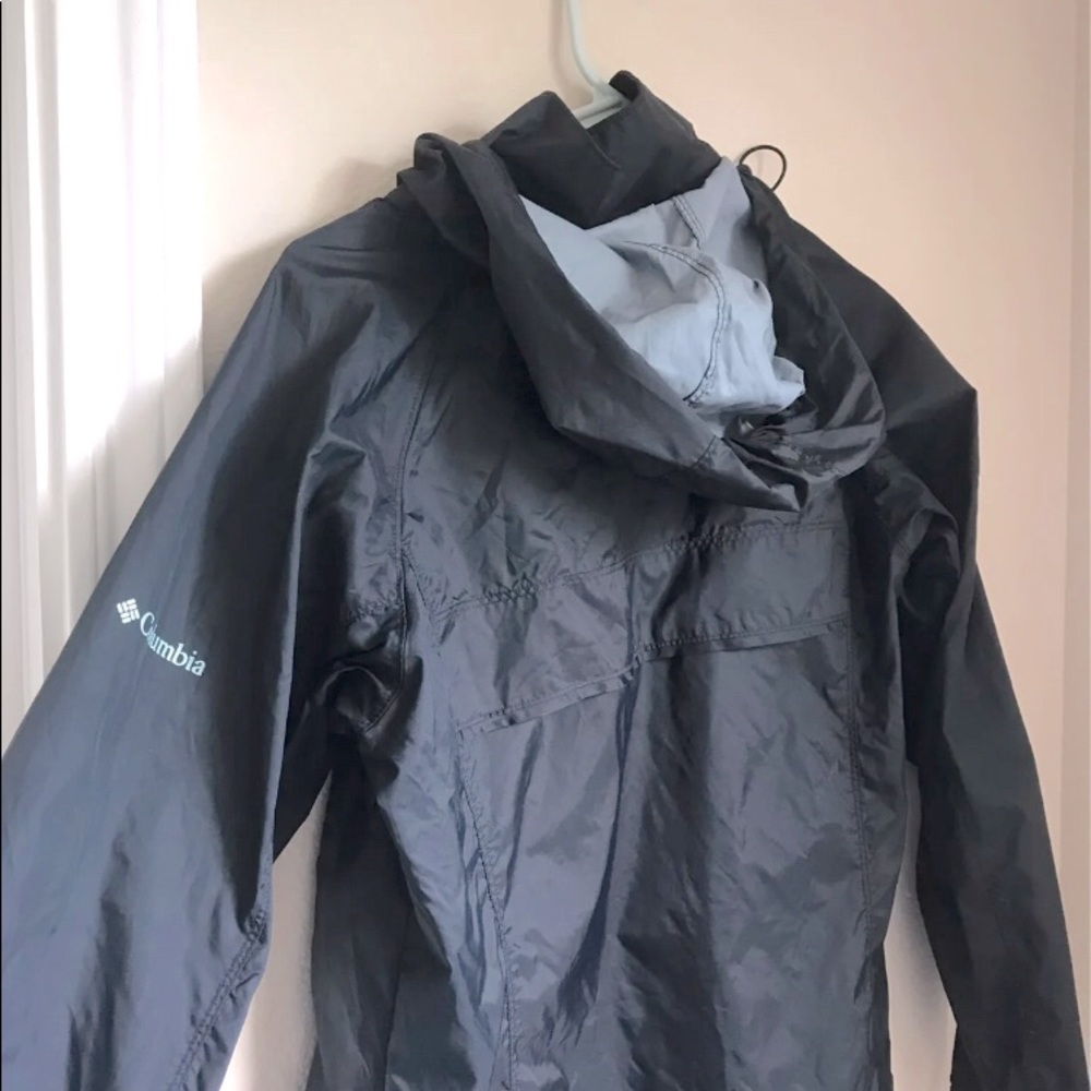 Women’s Columbia rain coat